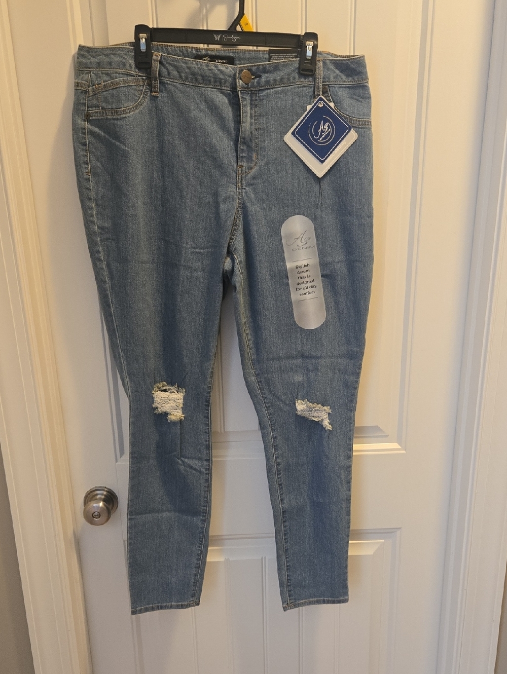 A3 Design Light Blue Distressed Skinny Jeans